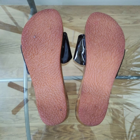 Chanel CC Logo 40/8.5 Parent Leather Buckled Slide Sandals 40/8.5 Dark Brown - Picture 11 of 15